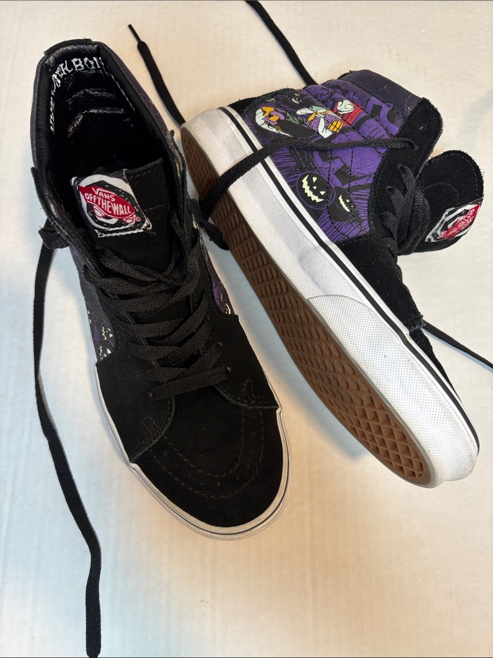Vans Sk8-Hi Nightmare before Christmas Skate Shoes. Unisex